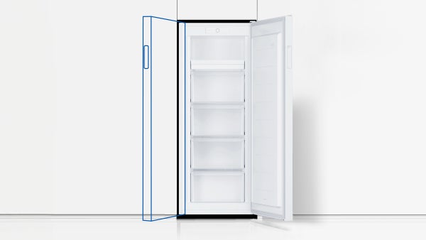 Reversible door with recessed handle