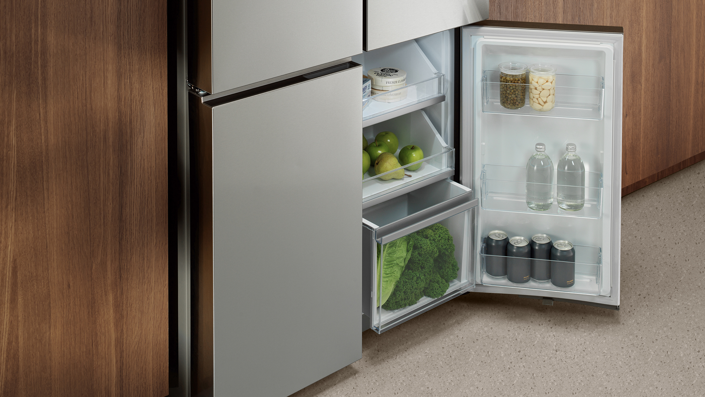 627L Series 7 Quad Door Refrigerator Freezer, Autofill Pitchers