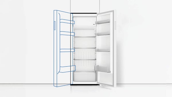 Reversible door with recessed handle