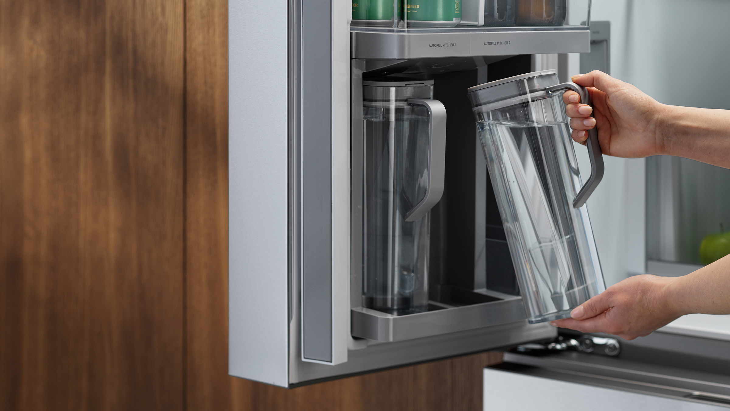 627L Series 7 Quad Door Refrigerator Freezer, Autofill Pitchers