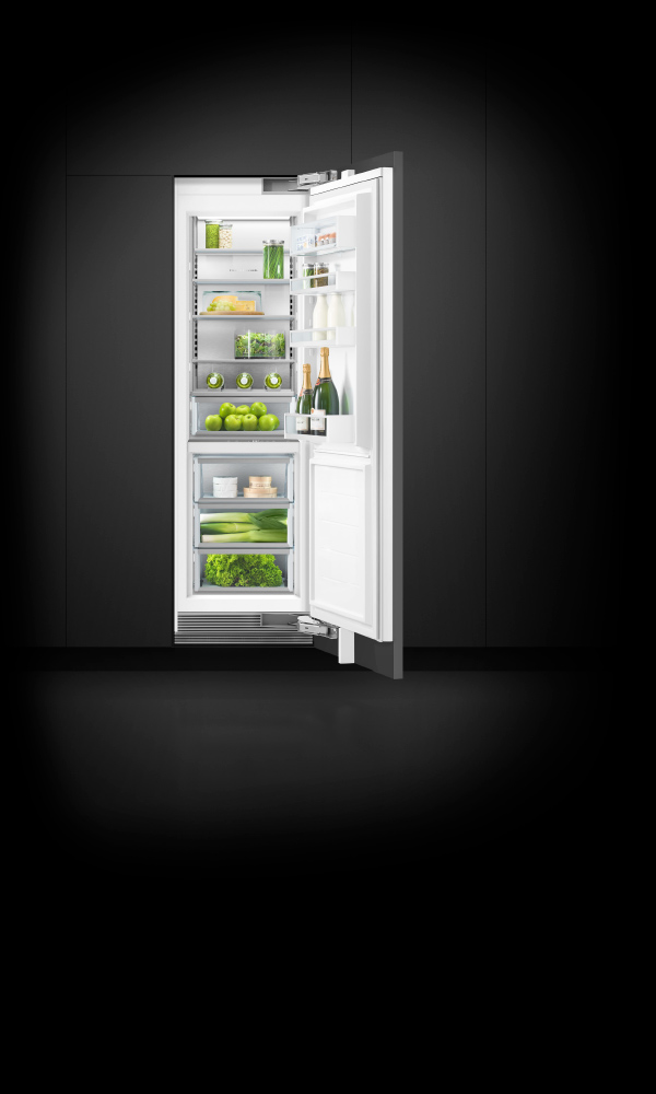 61cm Series 11 Integrated Column Refrigerator, Water, hero